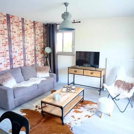 Le Way, Style Seconde Guerre Et Terrasse