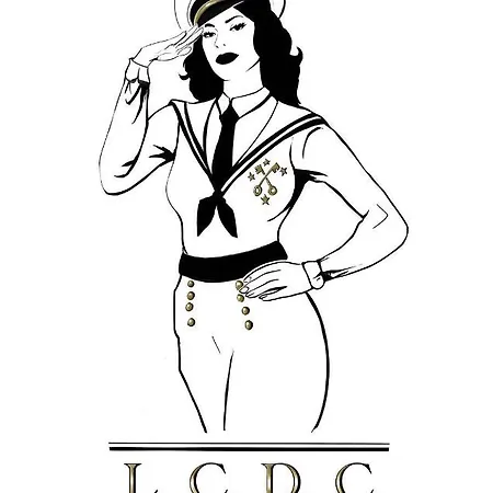 Le Way, Style Seconde Guerre Et Terrasse Caen