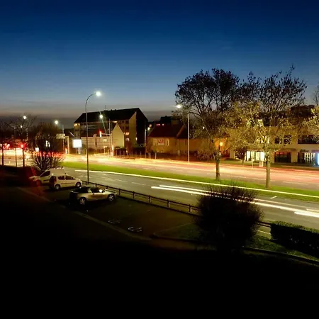 Le Way, Style Seconde Guerre Et Terrasse * Caen