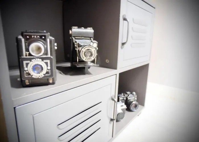 Le Way, Style Seconde Guerre Et Terrasse * Caen