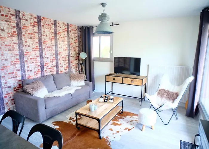 Le Way, Style Seconde Guerre Et Terrasse